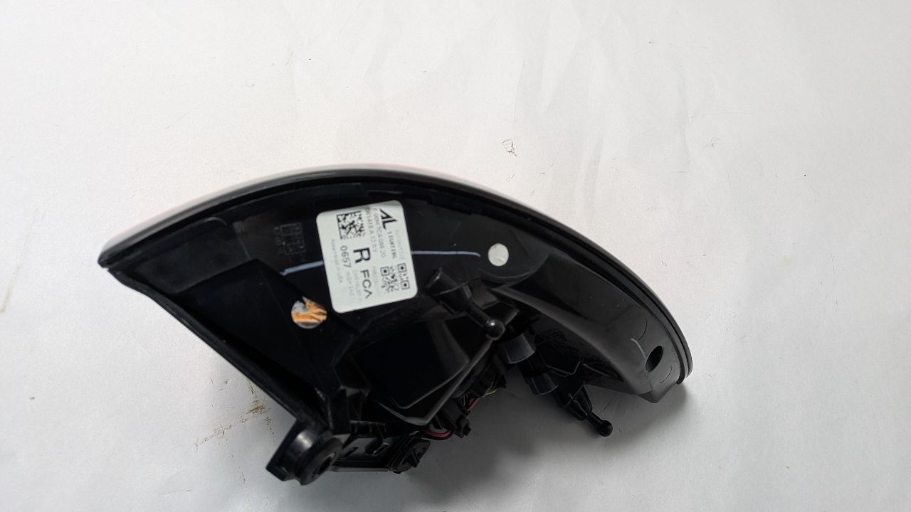 2018 CHRYSLER PACIFICA Right TAIL LAMP - 447594 — photo 4