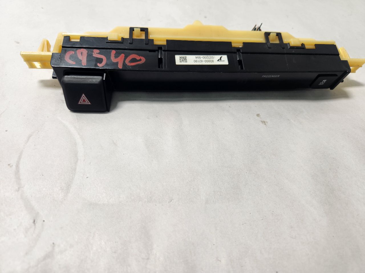 2016 TOYOTA RAV4 Dsh/Int/Seat Switch - 447669 — photo 2