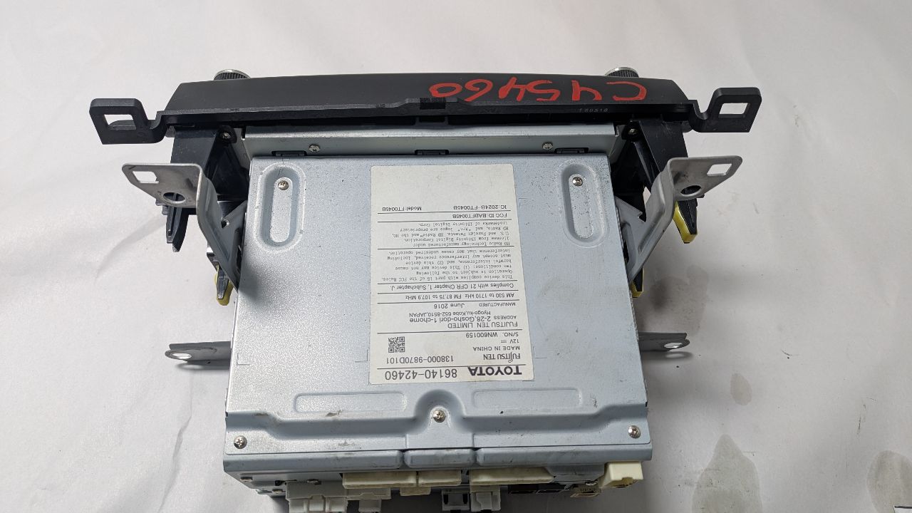 2016 TOYOTA RAV4 Radio Audio - 447672 — photo 2