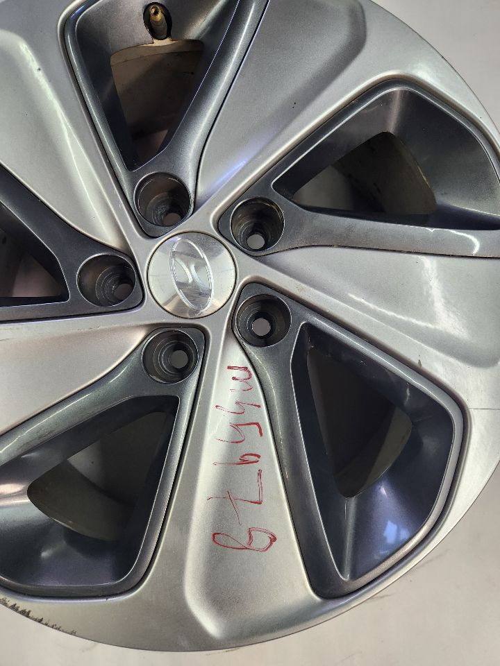 2017 HYUNDAI SONATA WHEEL - 447763 — photo 2
