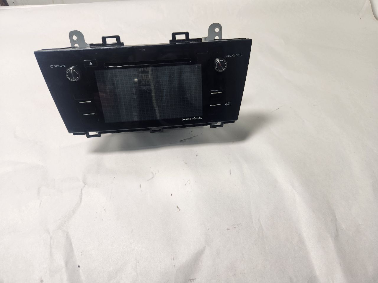 2017 SUBARU LEGACY Radio Audio - 447882 — photo 1