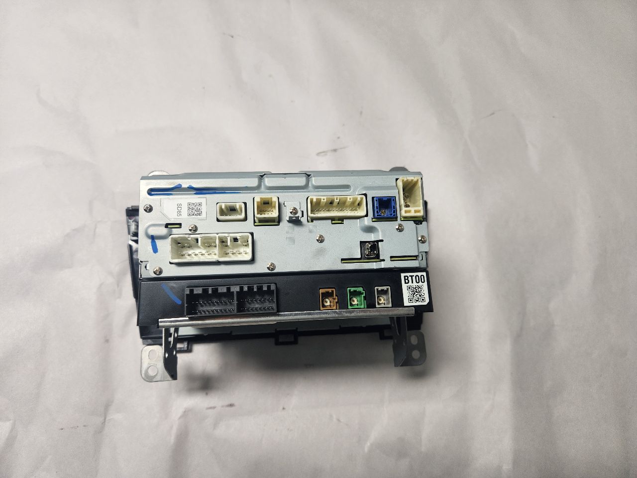 2017 SUBARU LEGACY Radio Audio - 447882 — photo 6