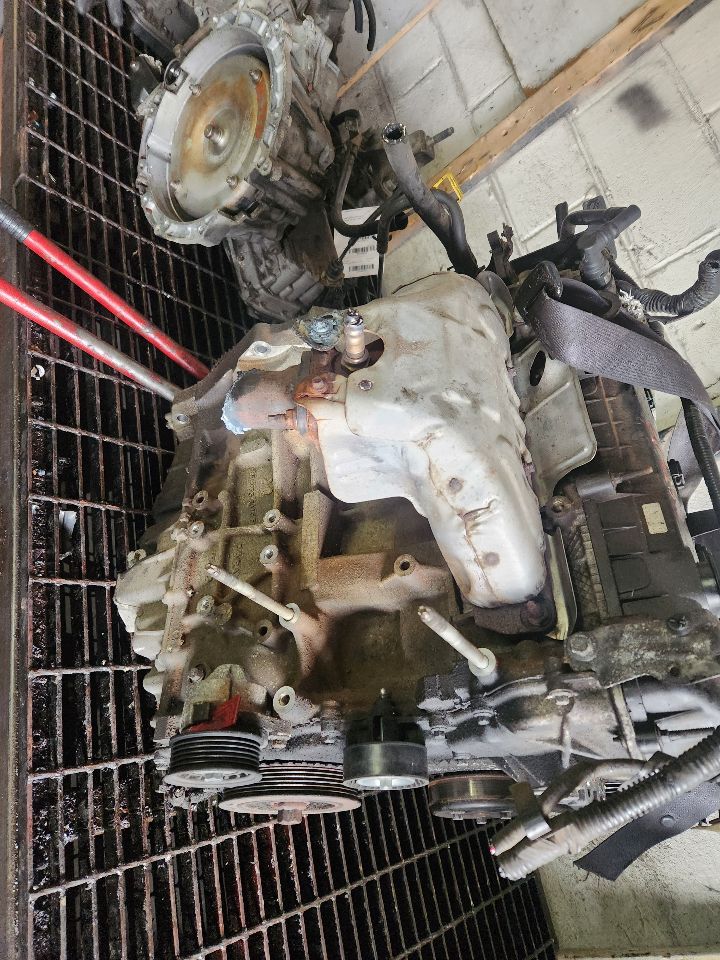 2011 FORD TRANSIT CONNECT ENGINE ASSEMBLY - 448011 — photo 2