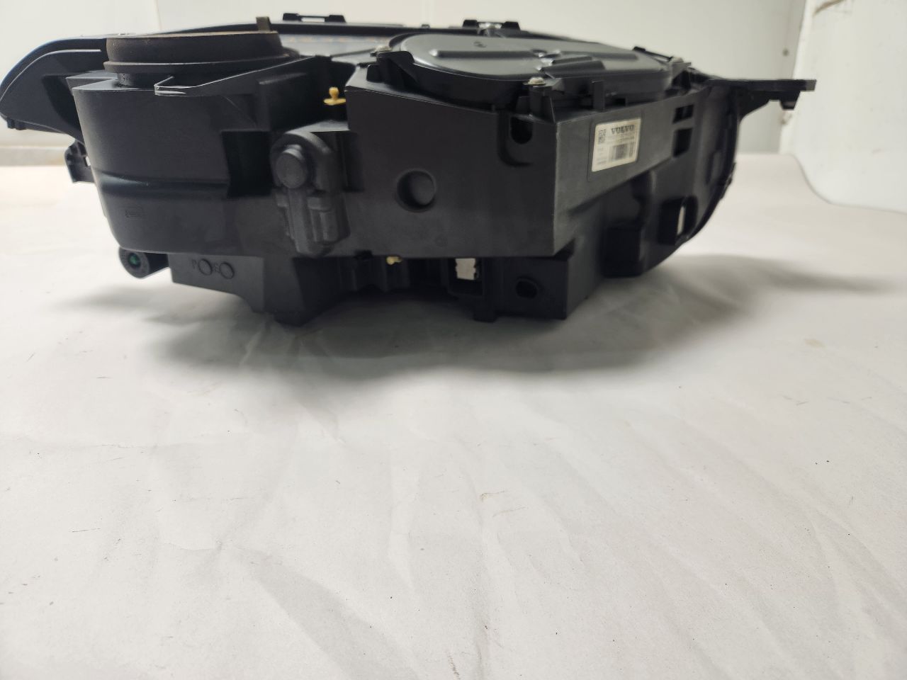 2016 VOLVO XC90 Left HEADLAMP ASSEMBLY - 448970 — photo 4