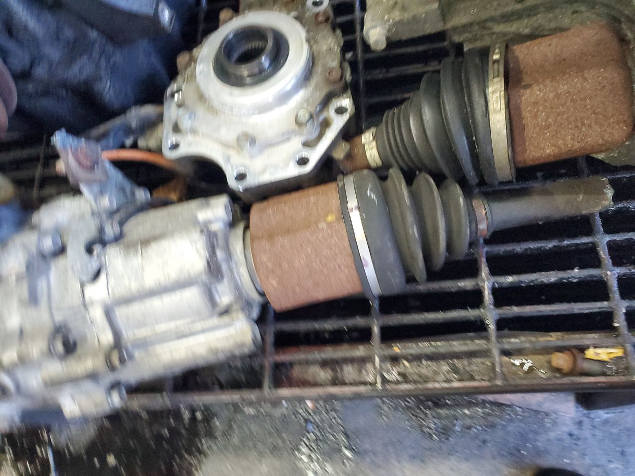 2014 MITSUBISHI OUTLANDER TRANSFER CASE ASSY - 449048 — photo 3