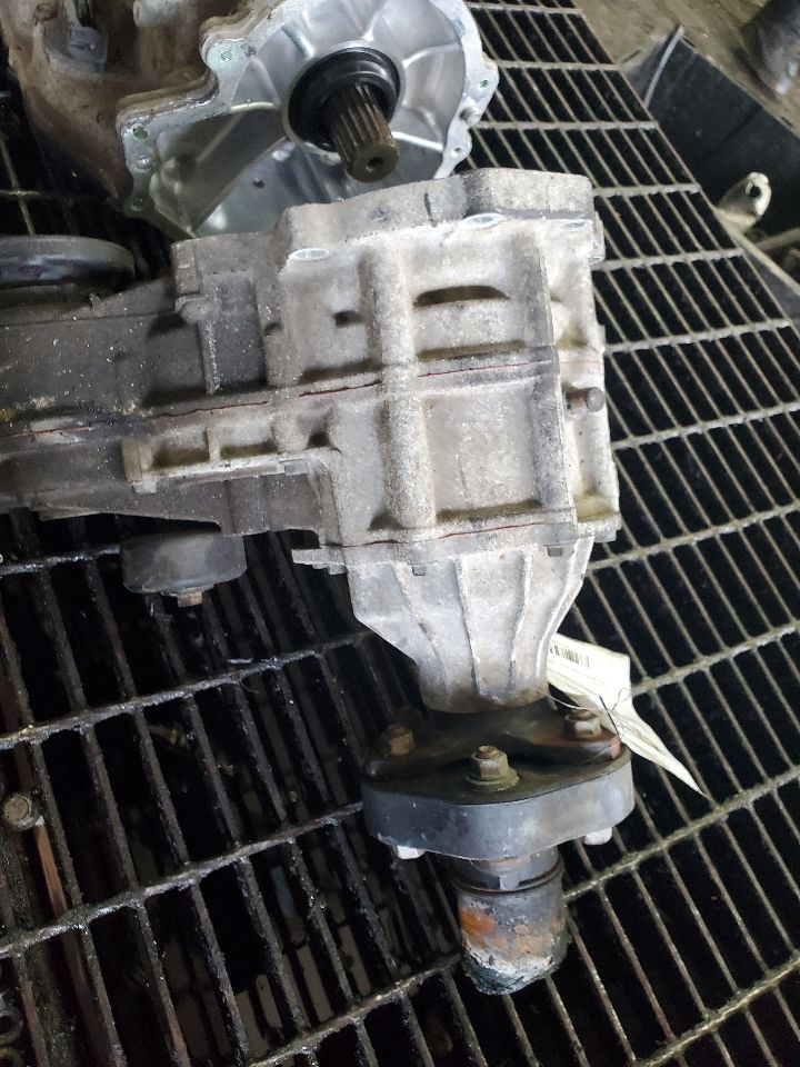 2010 LEXUS LS460 8cyl Gasoline 4.6 TRANSFER CASE ASSY - 449412