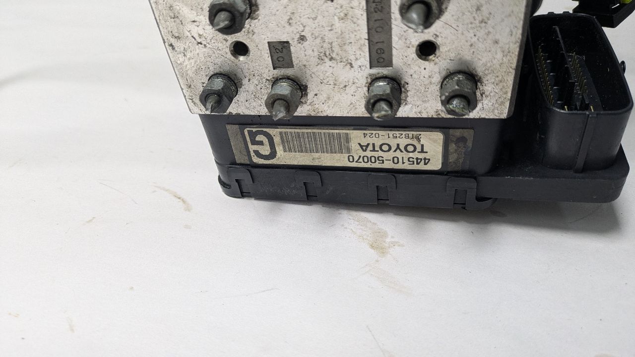 2010 LEXUS LS460 8cyl Gasoline 4.6 Anti-lock Brake Pts - 449420 — photo 4
