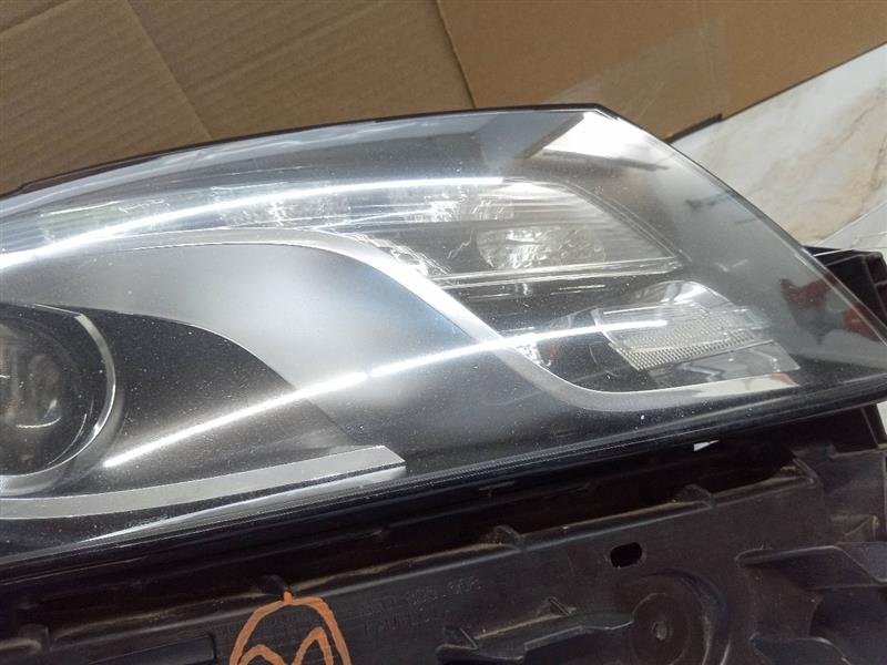 2009 AUDI Q5 Right HEADLAMP ASSEMBLY - 4495 — photo 5
