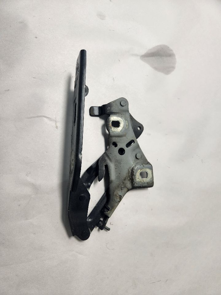 2021 AUDI S4 HOOD HINGE - 449816 — photo 3