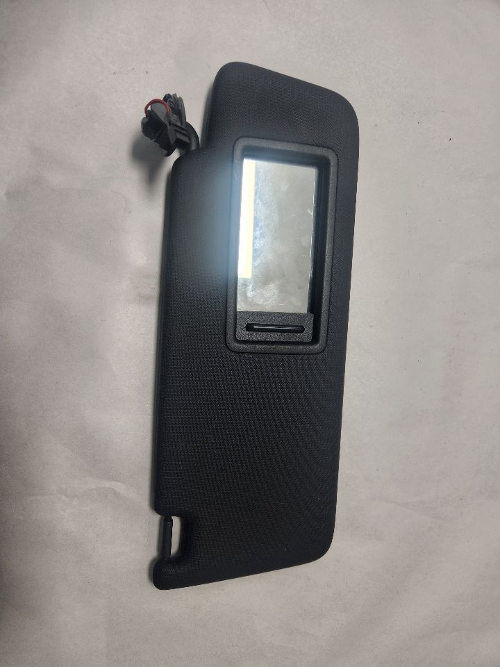 2021 AUDI S4 Sun Visor - 449848 — photo 3