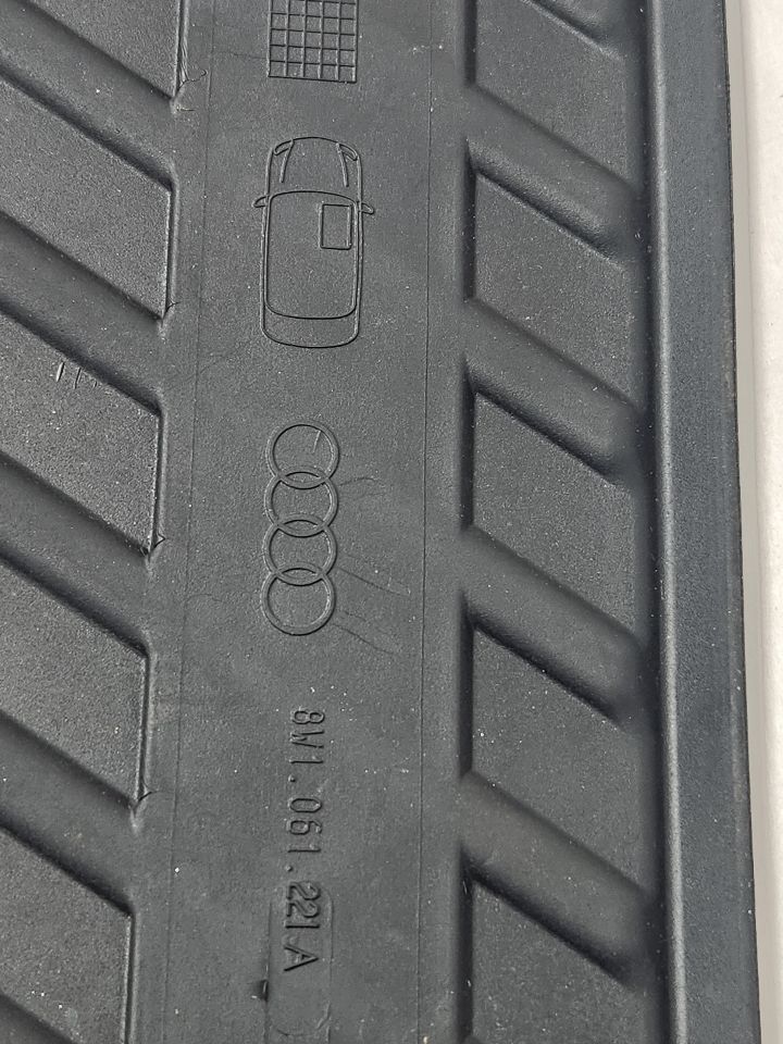 2021 AUDI S4 Floor Mat - 449851 — photo 6