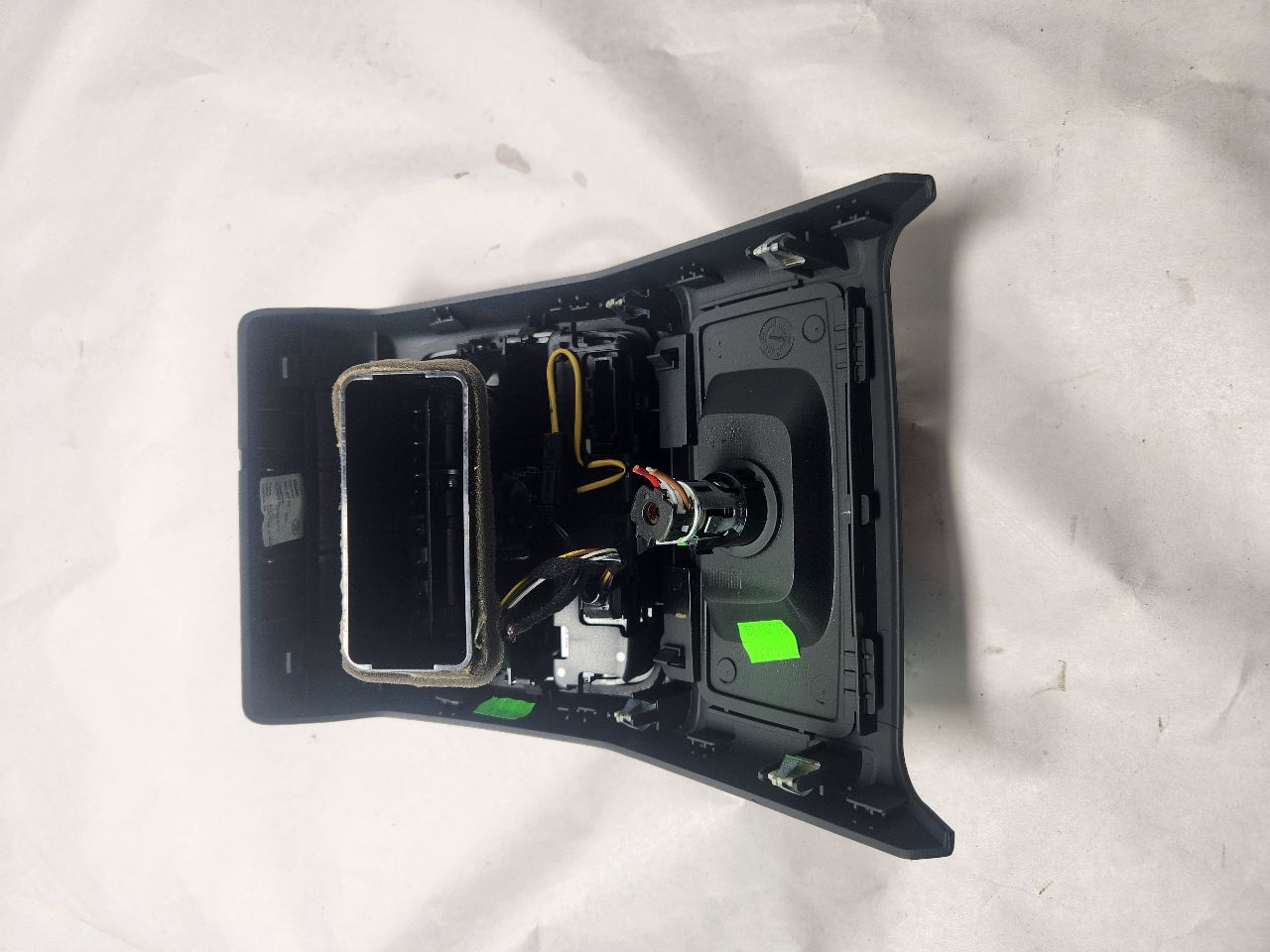 2021 AUDI S4 Console, Rear - 449861 — photo 4