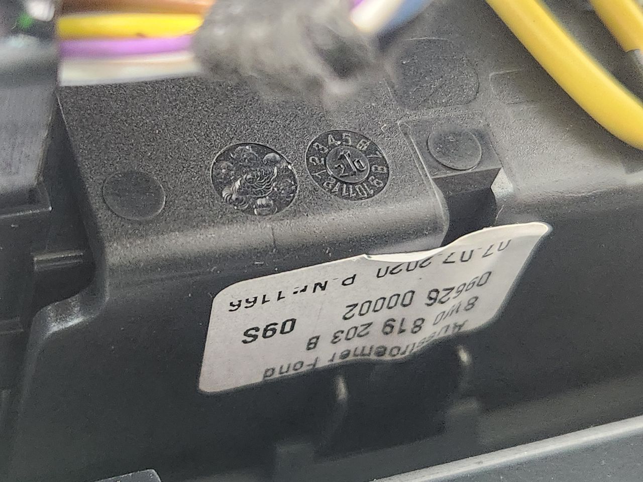 2021 AUDI S4 Console, Rear - 449861 — photo 8