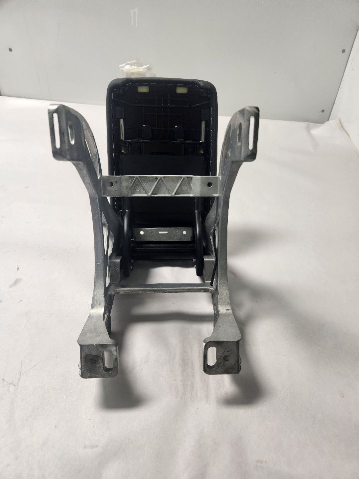 2021 AUDI S4 Armrest - 449866 — photo 7