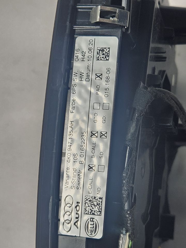 2021 AUDI S4 Console, Front - 449871 — photo 8