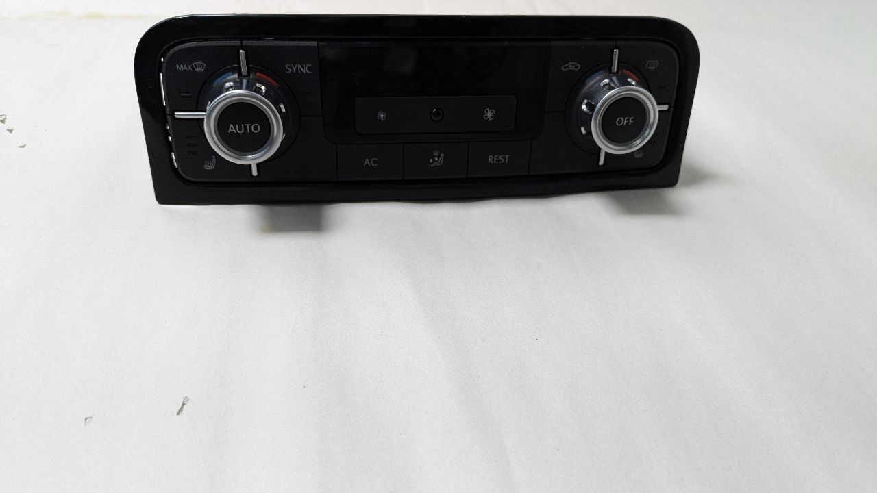 2012 VOLKSWAGEN TOUAREG TEMP CONTROL - 449920
