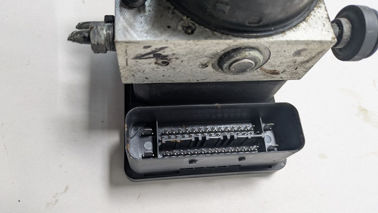 2012 MITSUBISHI GALANT Anti-lock Brake Pts - 450217 — photo 4