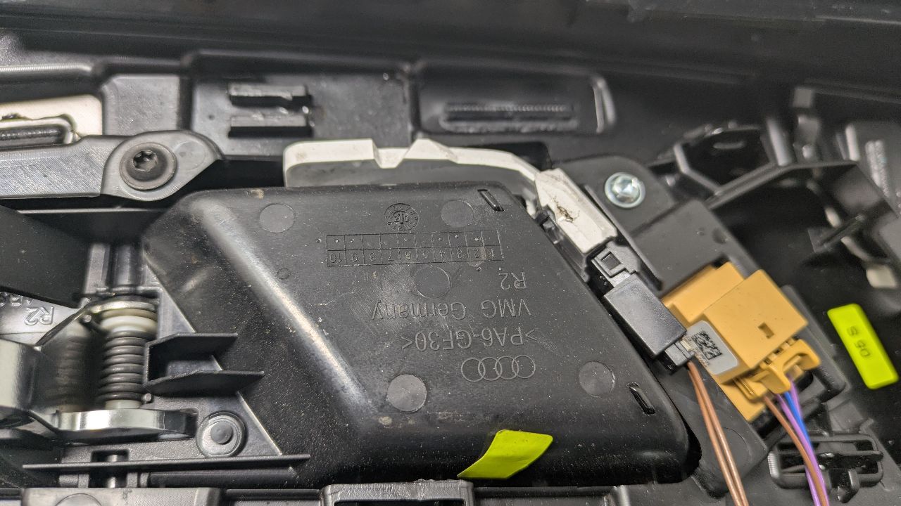 2021 AUDI S4 TRIM PANEL, FR DR - 450483 — photo 6