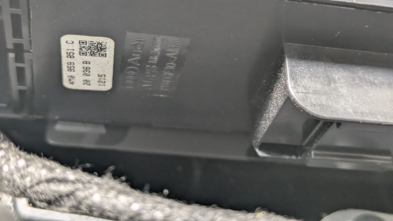 2021 AUDI S4 TRIM PANEL, FR DR - 450490 — photo 5