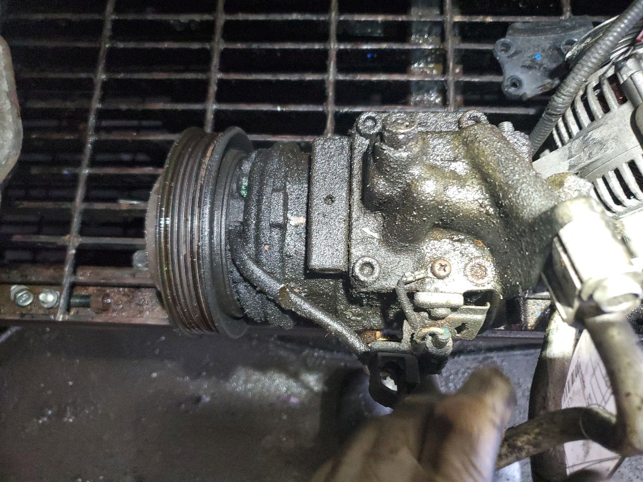 2001 TOYOTA CAMRY AC COMPRESSOR - 450543 — photo 3