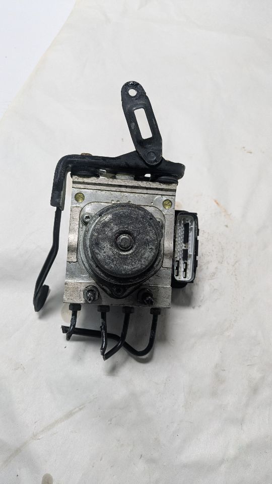 2017 HONDA HR-V Anti-lock Brake Pts - 450710