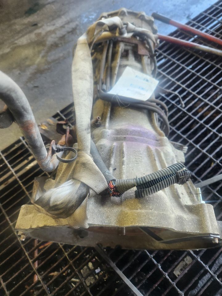 2006 INFINITI QX56 Transmiss,Transaxle - 451133 — photo 4