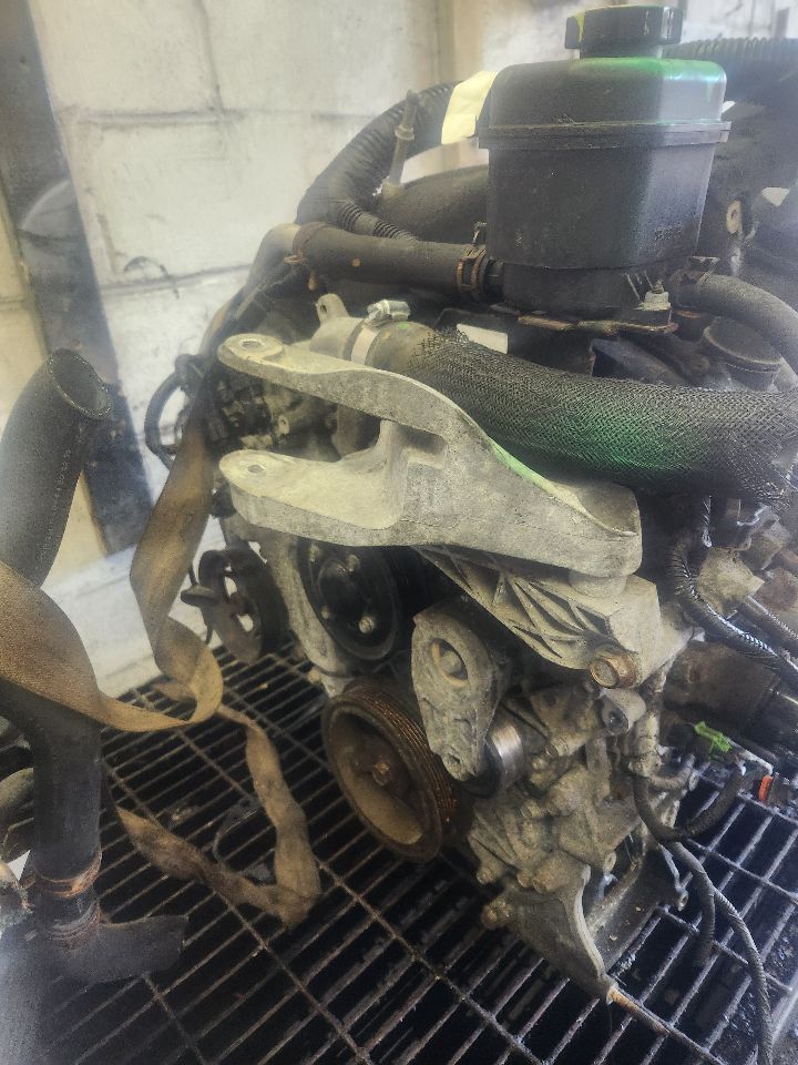 2011 GMC ACADIA ENGINE ASSEMBLY - 451266 — photo 3