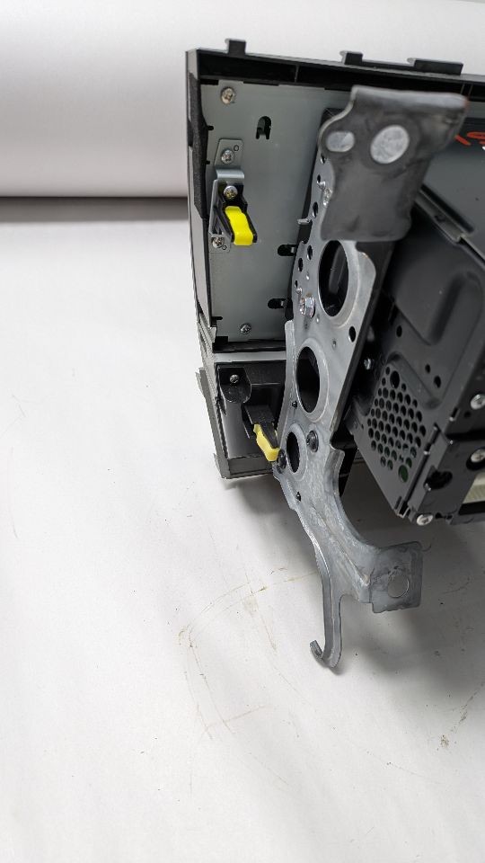 2011 TOYOTA CAMRY Radio Audio - 451404 — photo 2