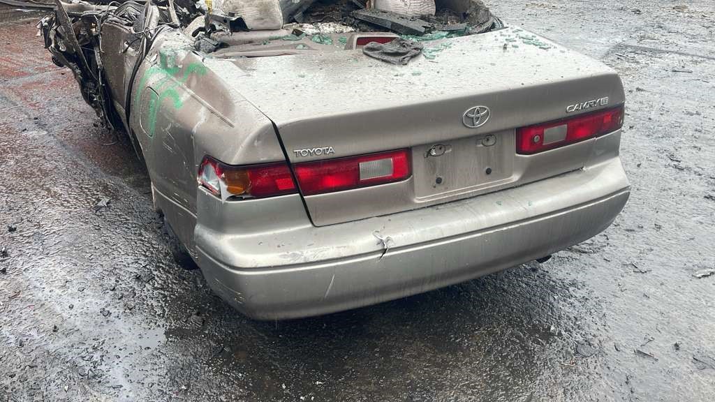 2001 TOYOTA CAMRY ENGINE ASSEMBLY - 452000 — photo 2