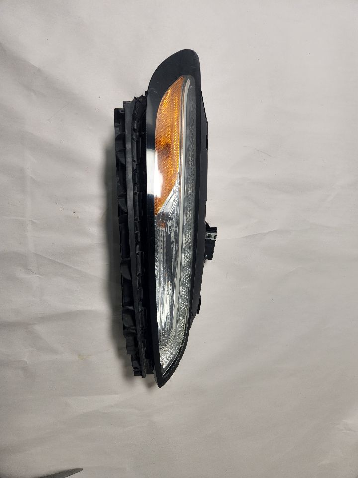 2016 JEEP CHEROKEE FRONT LAMP - 452037 — photo 1