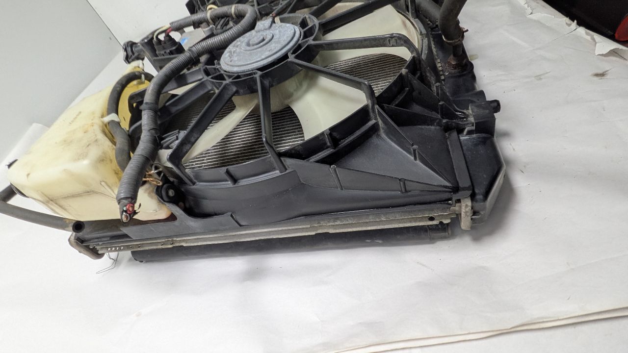 2015 LEXUS RX350 Radiators - 452280 — photo 4