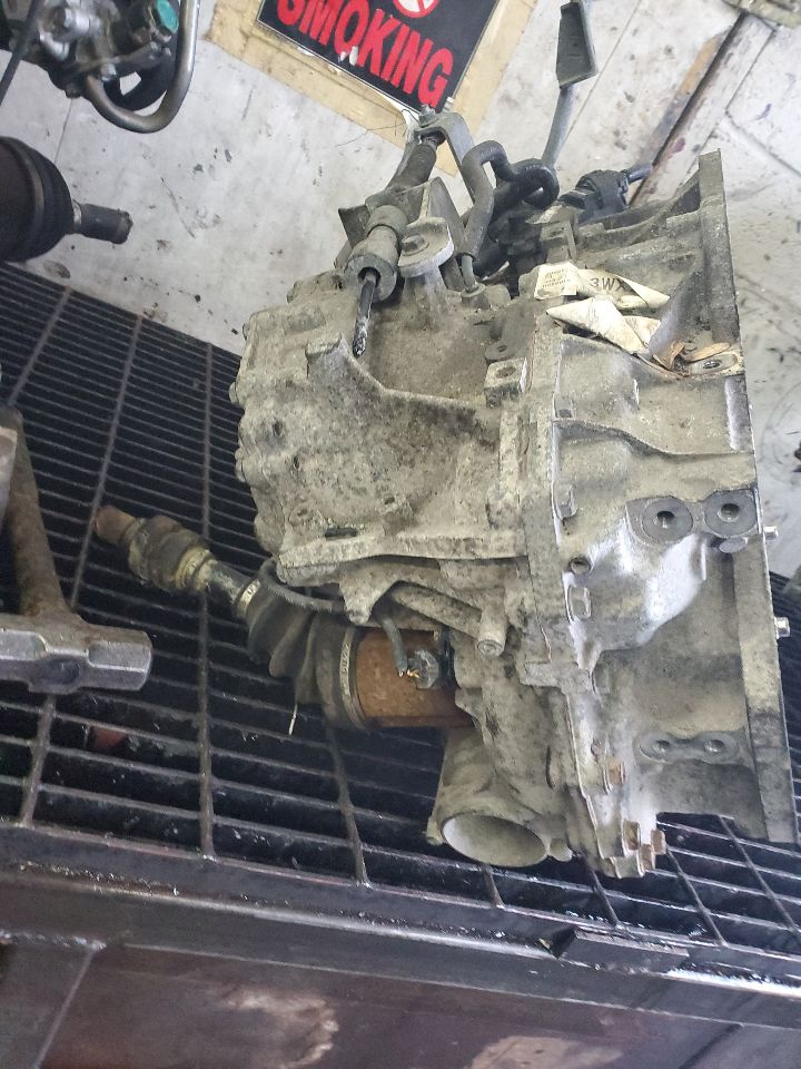 2015 NISSAN PATHFINDER Transmiss,Transaxle - 452348 — photo 2