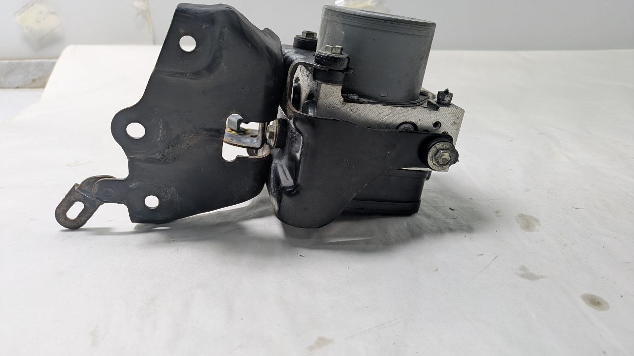 2016 TOYOTA RAV4 Anti-lock Brake Pts - 452373 — photo 5
