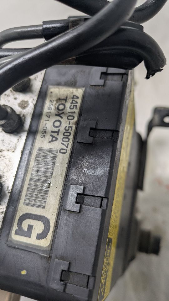 2015 LEXUS LS460 Anti-lock Brake Pts - 452380 — photo 6