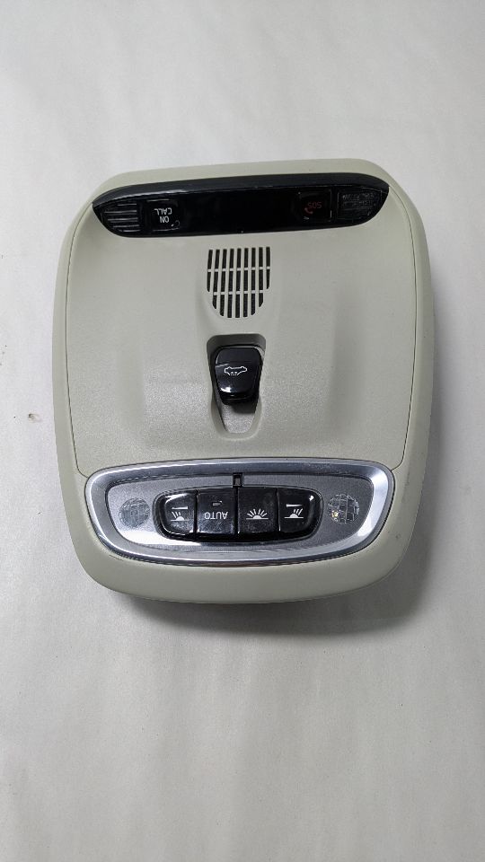 2016 VOLVO XC90 Console, Front - 452384