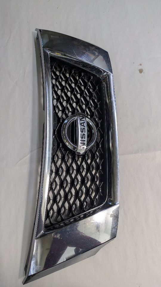 2015 NISSAN PATHFINDER GRILLE - 452386 — photo 1
