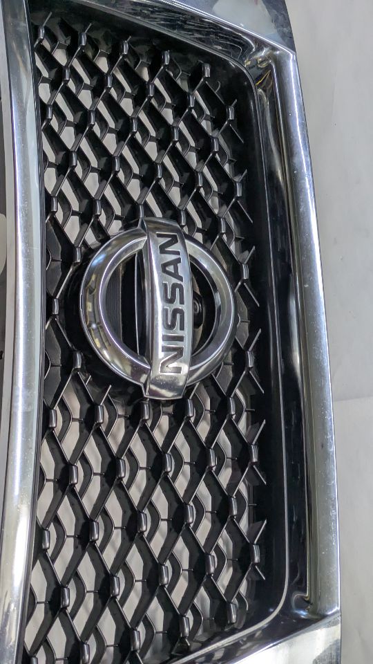 2015 NISSAN PATHFINDER GRILLE - 452386 — photo 2