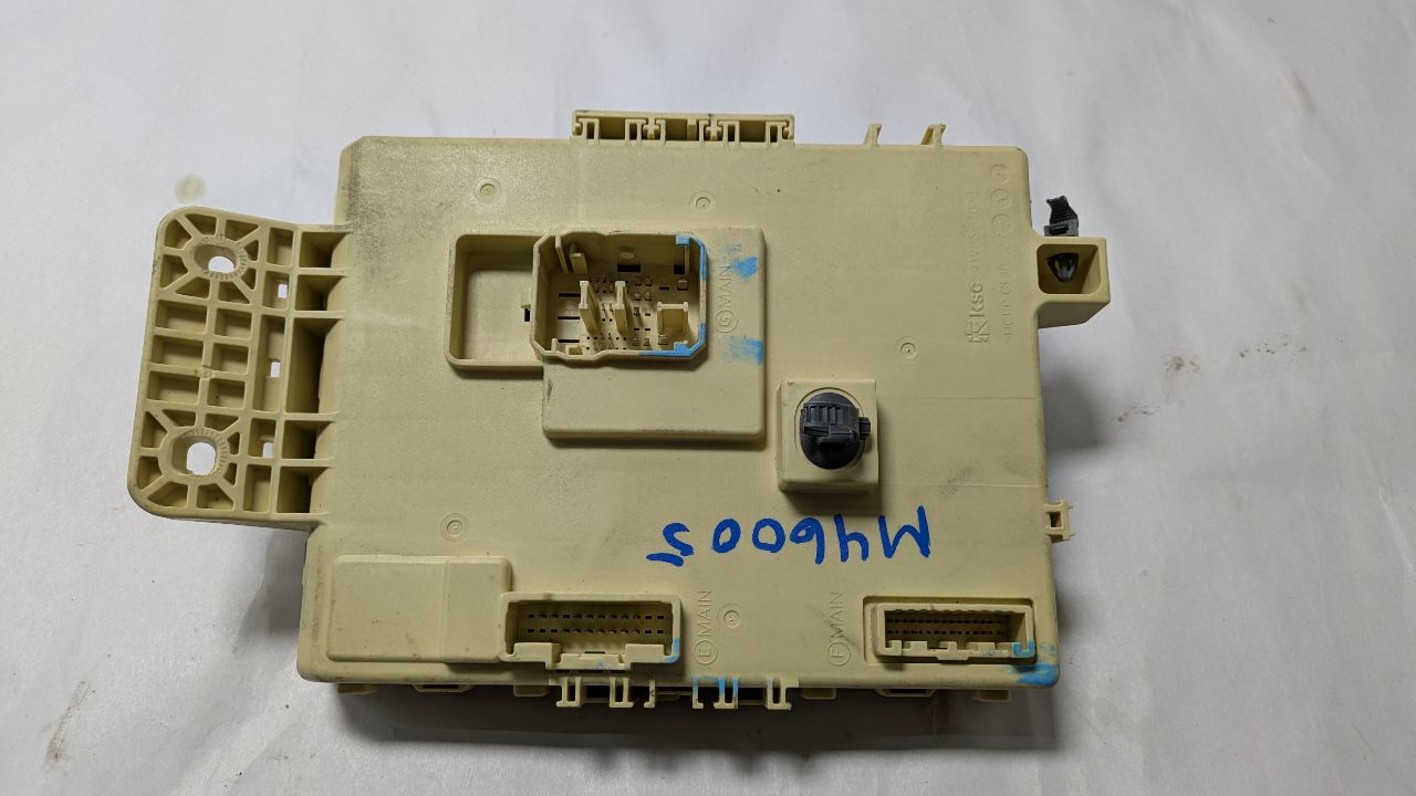 2019 HYUNDAI SANTA FE Fuse Box, Engine - 452405 — photo 3