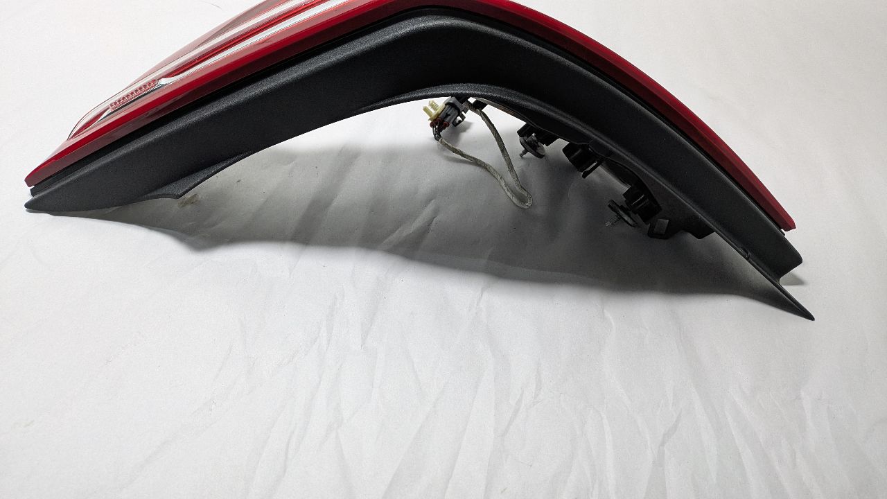 2019 JAGUAR XJ 3.0L 6cyl Supercharged G Right TAIL LAMP - 452411 — photo 3