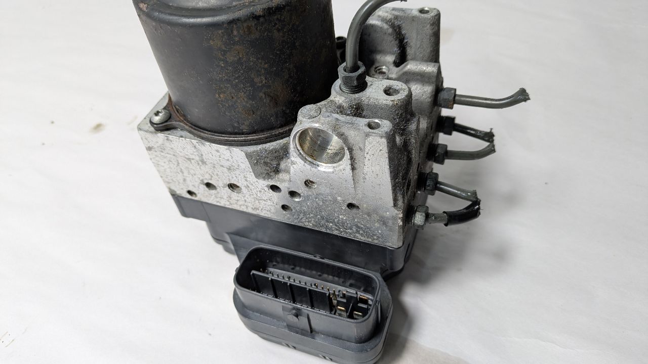 2008 LEXUS IS250 Anti-lock Brake Pts - 452417 — photo 3