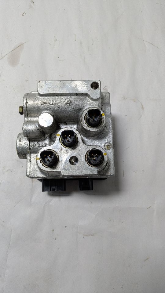 2003 TOYOTA PRIUS Anti-lock Brake Pts - 452419 — photo 1
