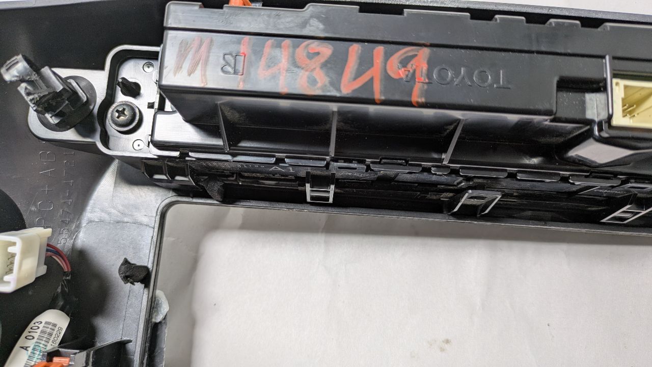 2016 TOYOTA PRIUS Dsh/Int/Seat Switch - 452429 — photo 3