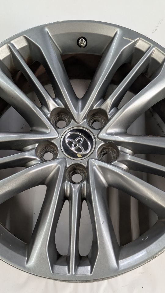 2016 TOYOTA CAMRY WHEEL - 452449 — photo 2
