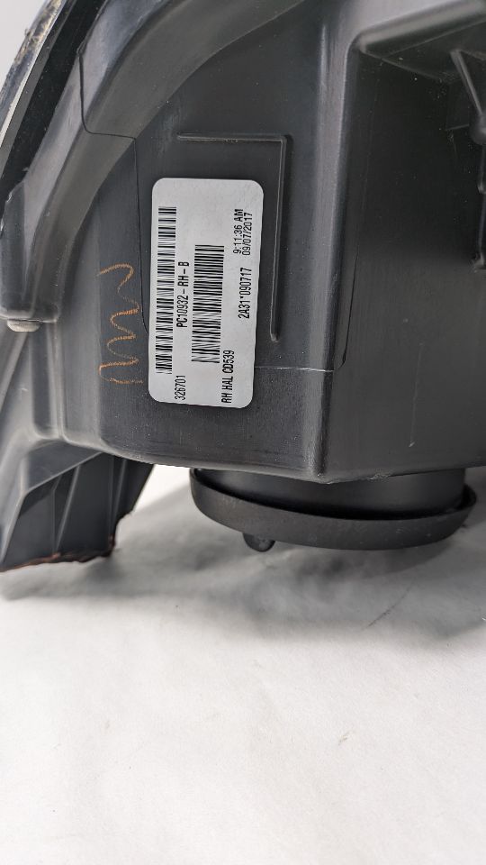 2016 FORD EDGE Right HEADLAMP ASSEMBLY - 452993 — photo 3