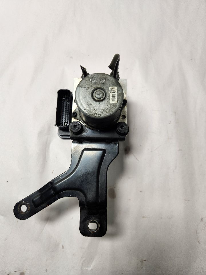2016 HYUNDAI ACCENT Anti-lock Brake Pts - 453906