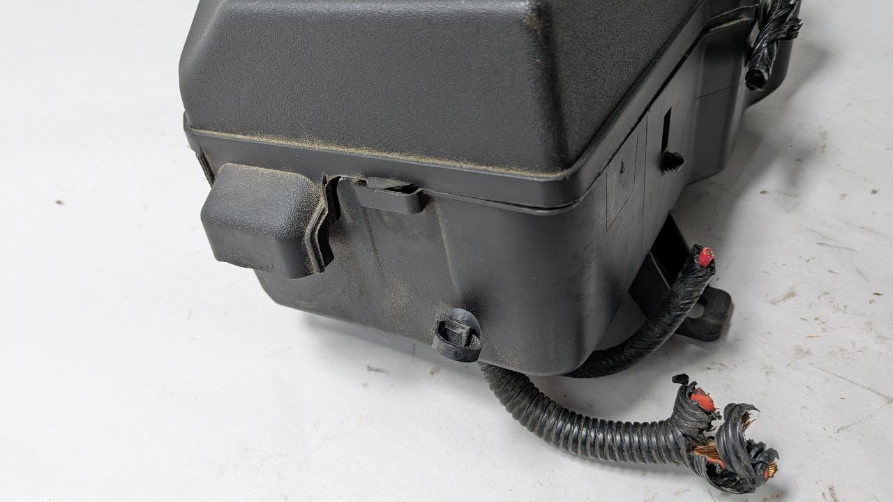 2015 DODGE DART Fuse Box, Engine - 453937 — photo 3