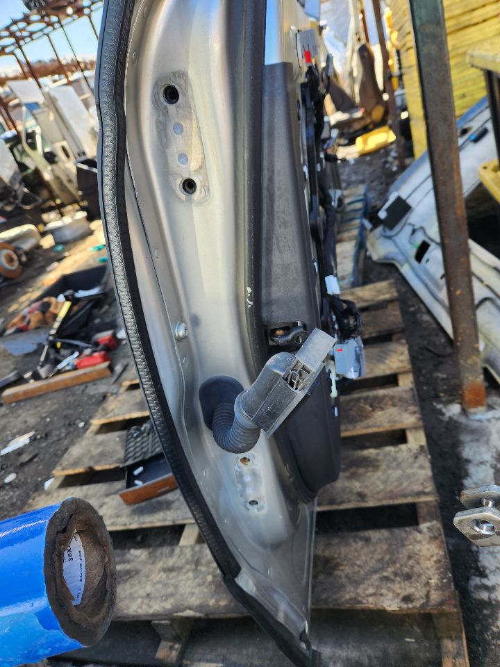 2016 LAND ROVER RANGE ROVER Right DOOR ASSEMBLY, FR - 453961 — photo 2