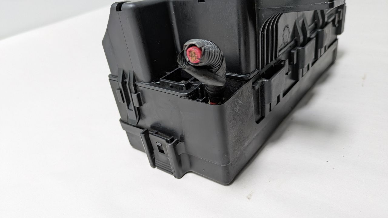 2011 FORD MUSTANG Fuse Box, Engine - 453996 — photo 3
