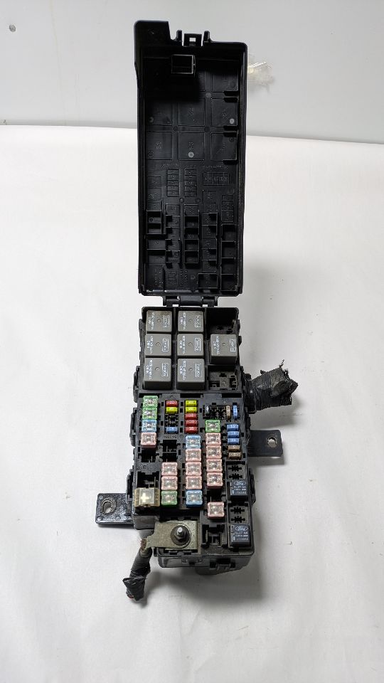 2011 FORD MUSTANG Fuse Box, Engine - 453996 — photo 7