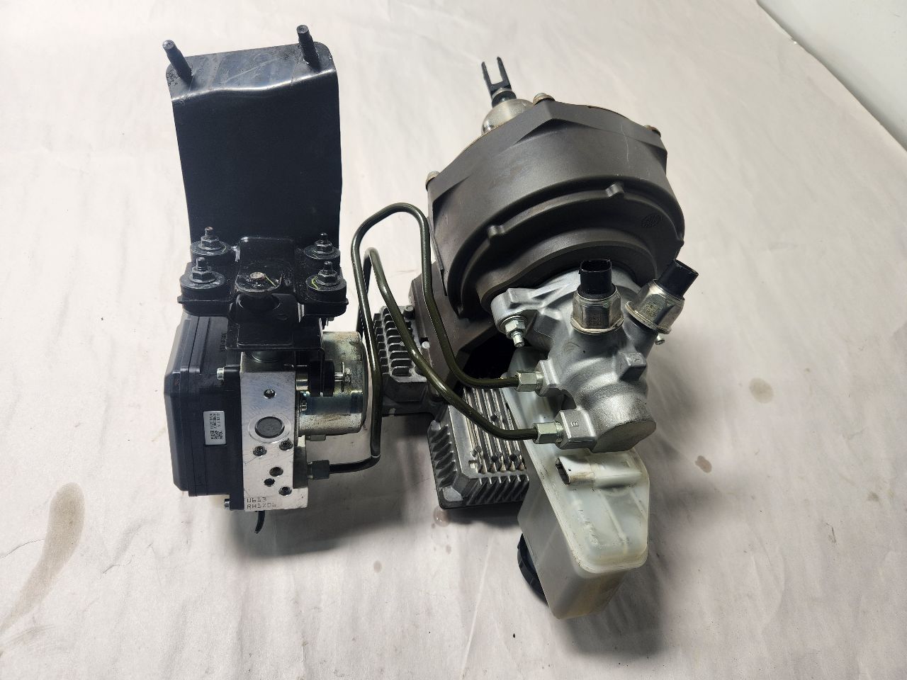 2012 INFINITI M35 Anti-lock Brake Pts - 454009